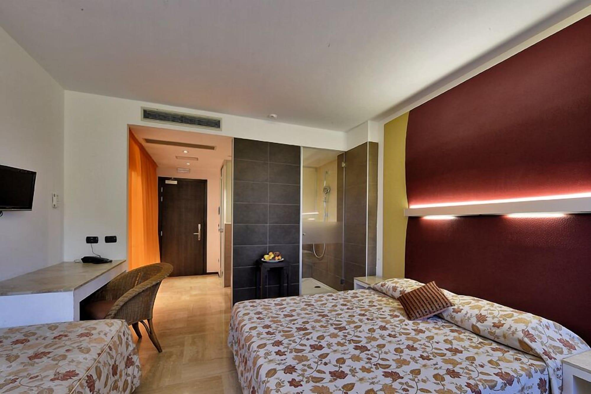 Hotel Antares Sport Beauty & Wellness Villafranca di Verona Esterno foto