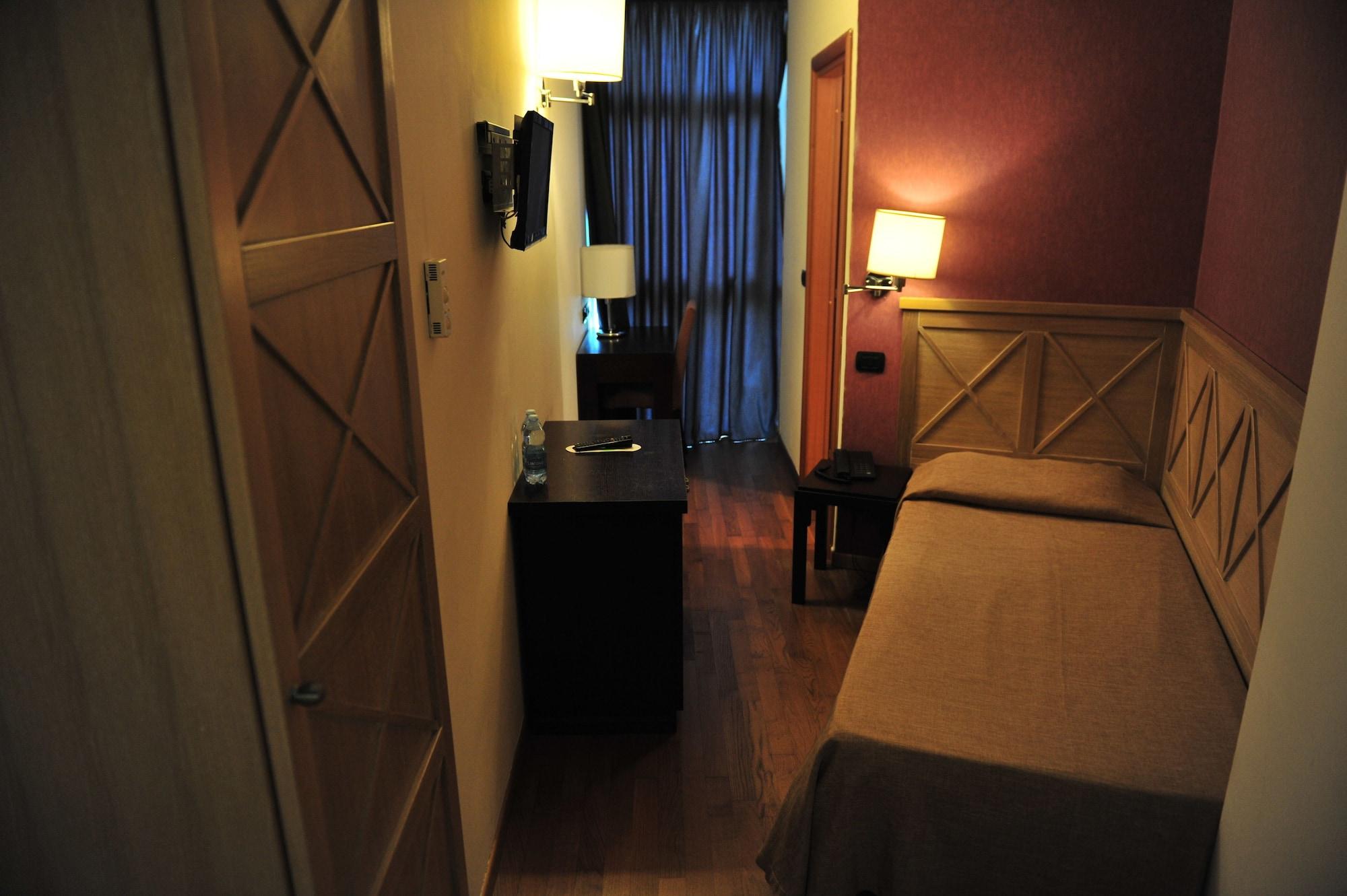 Hotel Antares Sport Beauty & Wellness Villafranca di Verona Esterno foto