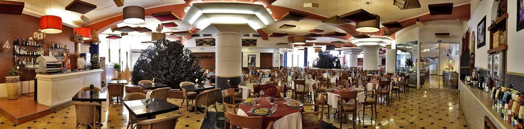 Hotel Antares Sport Beauty & Wellness Villafranca di Verona Esterno foto