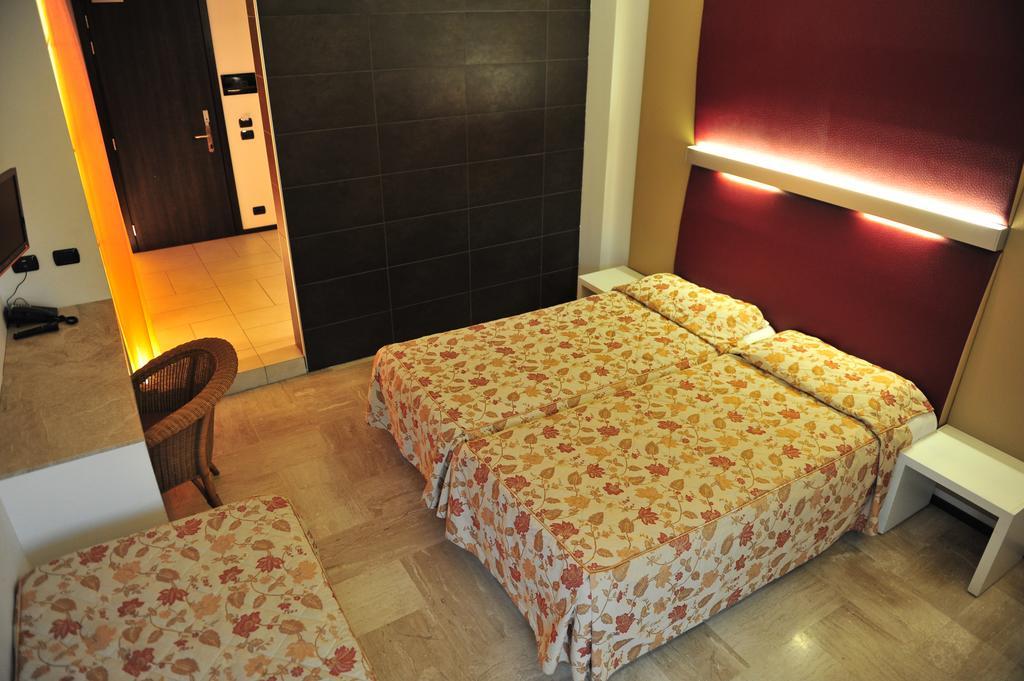 Hotel Antares Sport Beauty & Wellness Villafranca di Verona Esterno foto