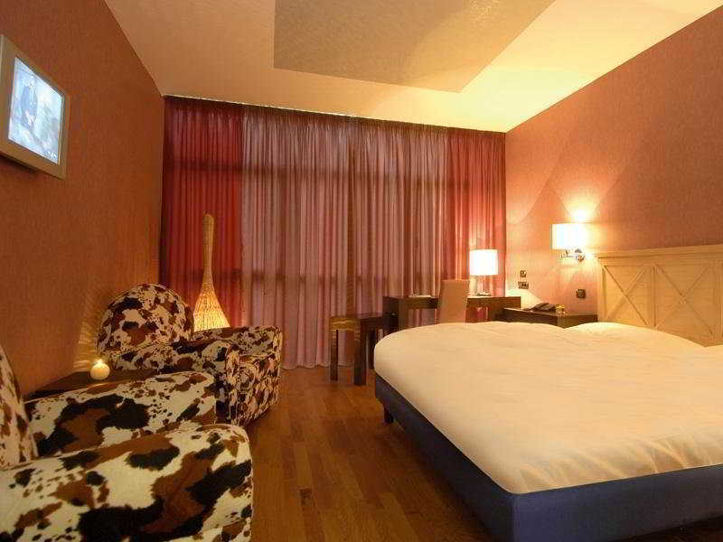 Hotel Antares Sport Beauty & Wellness Villafranca di Verona Esterno foto