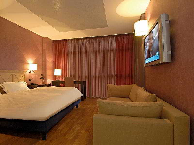 Hotel Antares Sport Beauty & Wellness Villafranca di Verona Esterno foto