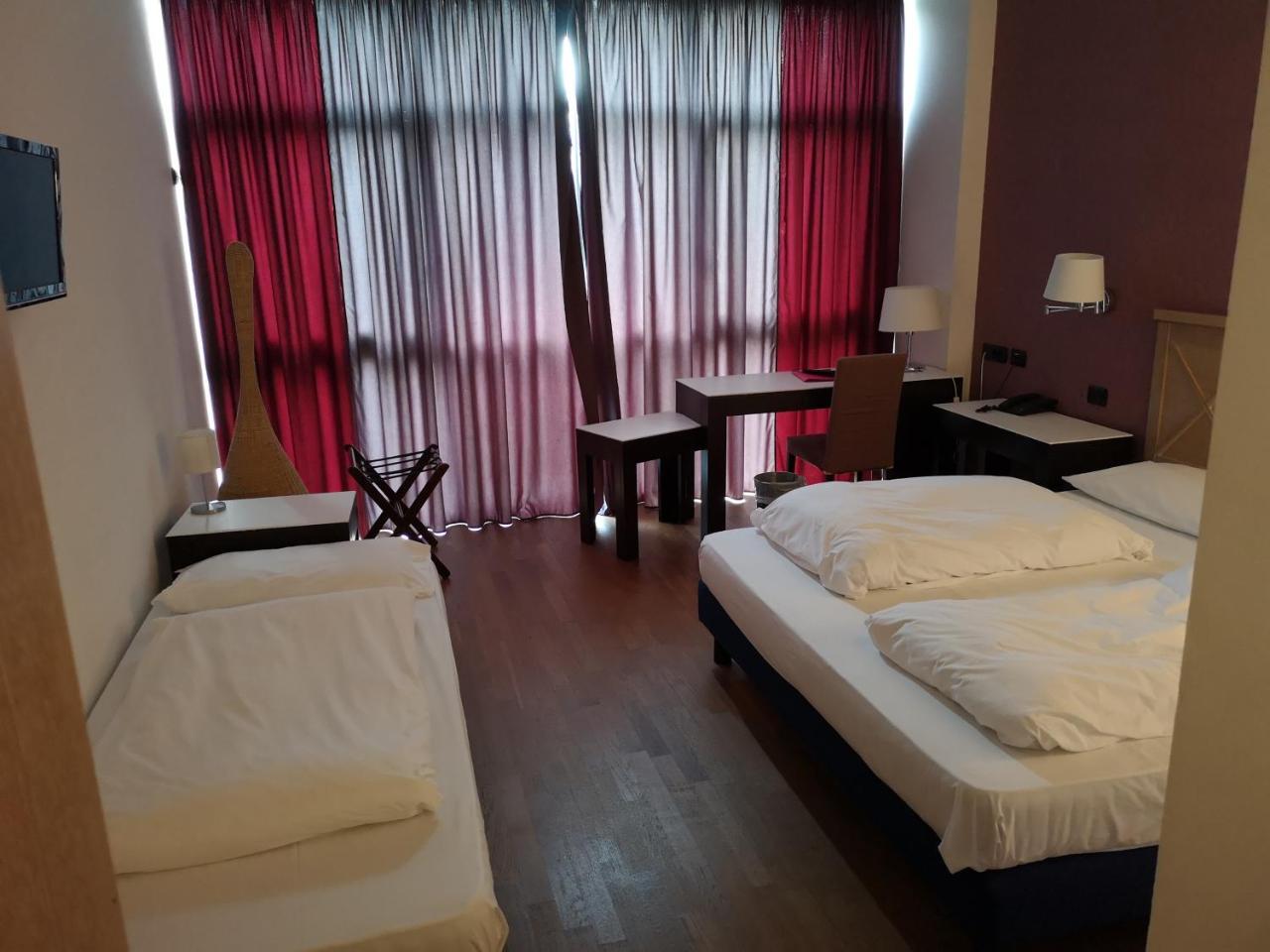 Hotel Antares Sport Beauty & Wellness Villafranca di Verona Esterno foto