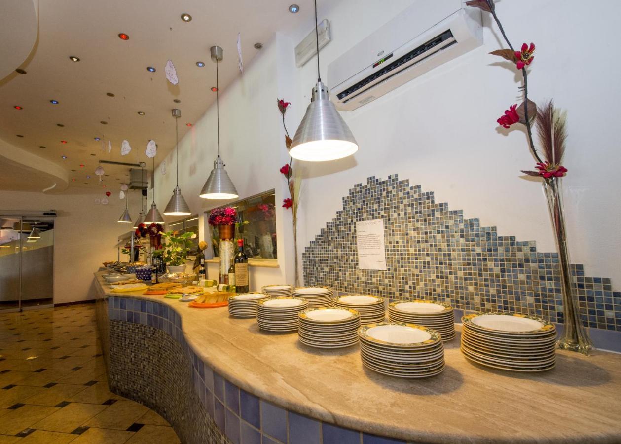 Hotel Antares Sport Beauty & Wellness Villafranca di Verona Esterno foto