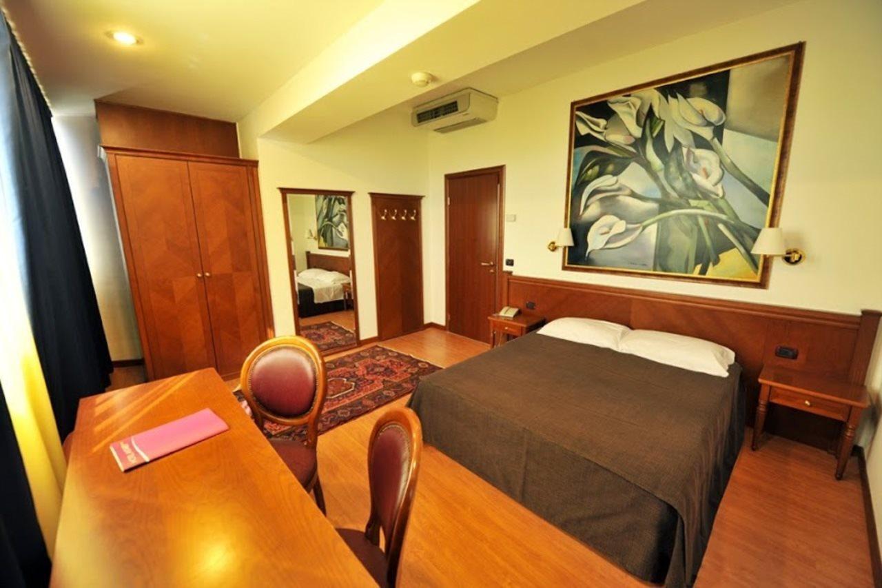 Hotel Antares Sport Beauty & Wellness Villafranca di Verona Esterno foto